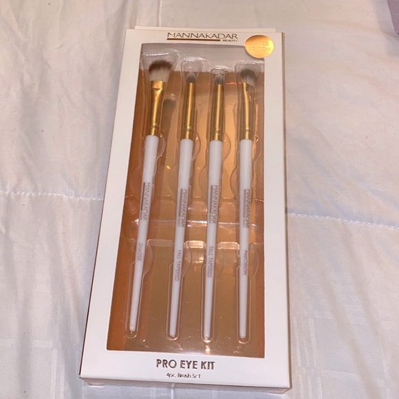 Manna Kadar Limited Edition 4pc Brush Set - Picture 1 of 4